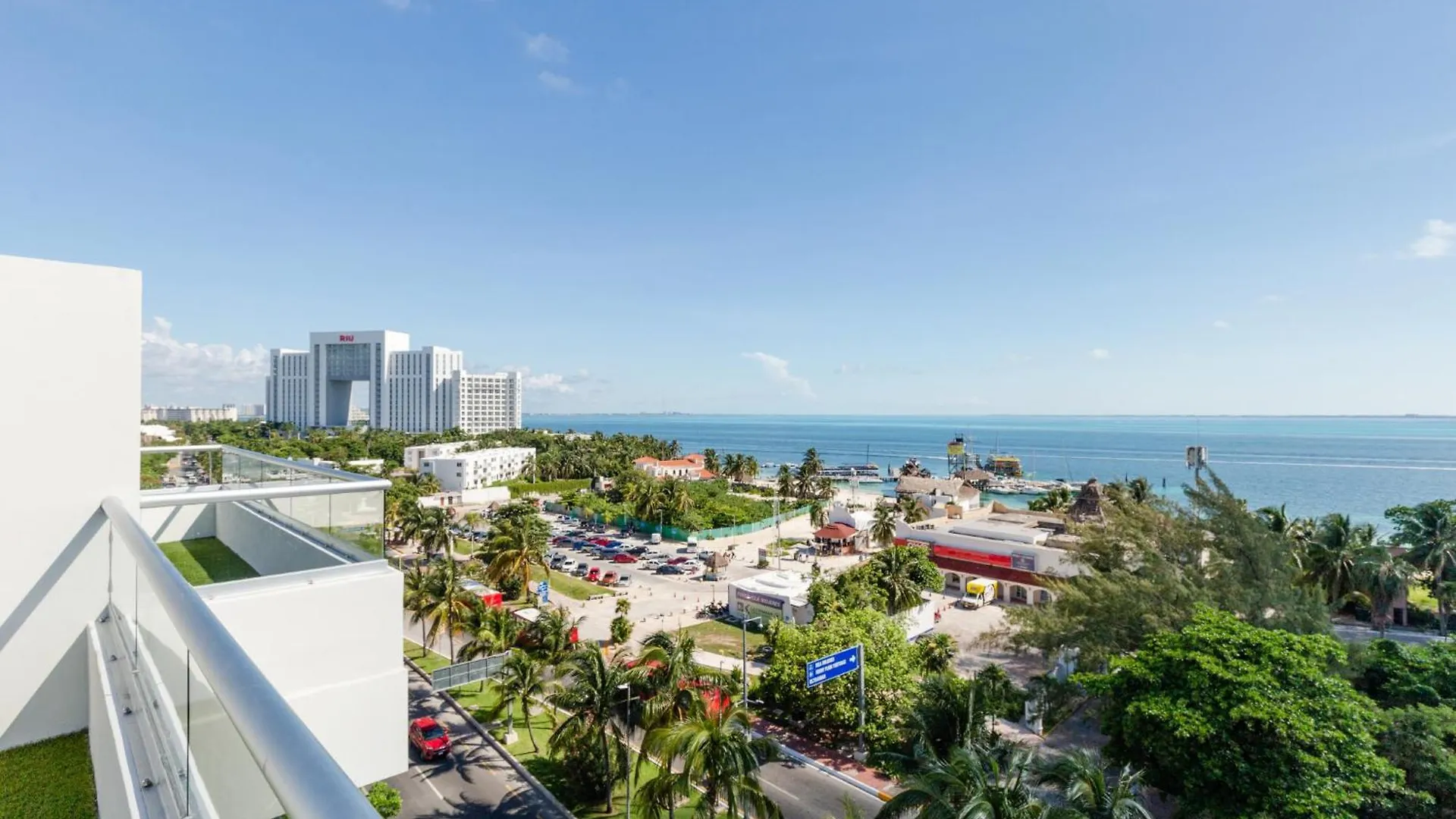 Spectacular View 2Br Apartment - Rooftop Pool Cancun 0*,  Mexico